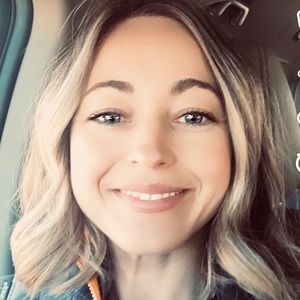 Meet your Posher, Mara